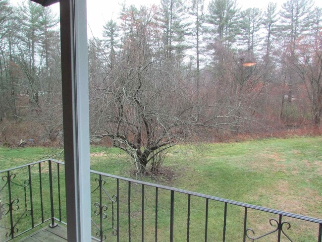 Building Photo - 114 Capitol Hill Dr