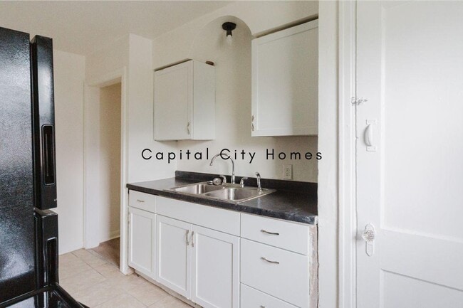 Building Photo - 1301-1303 N Rural St