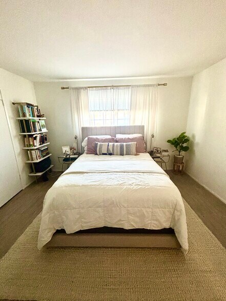 Building Photo - 501 18th St