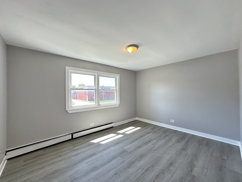 Building Photo - 4337 Prescott Ave