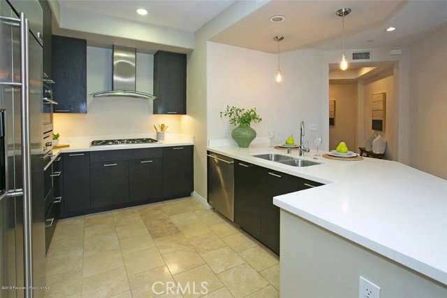 Building Photo - 511 Caruso Ave