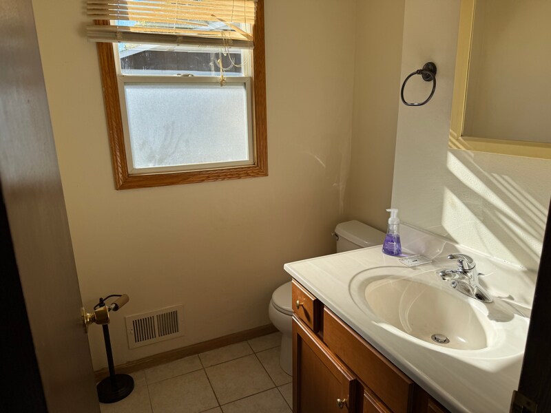 Building Photo - 9309 W Morgan Ave