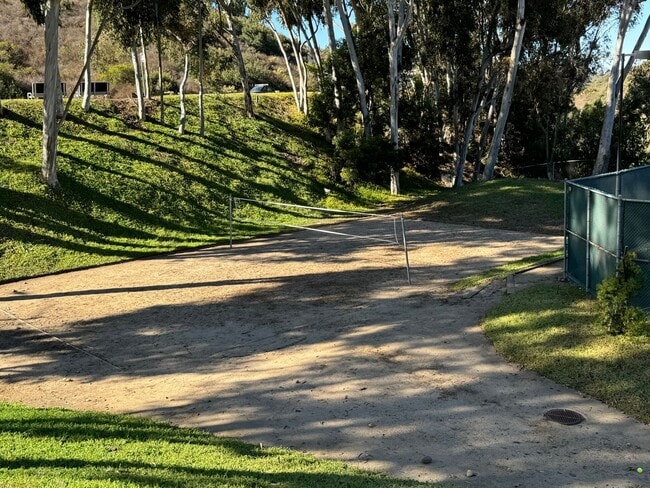 Building Photo - 1BR/1BA CONDO with GARAGE and PARKING in SAN DIEGO available NOW!