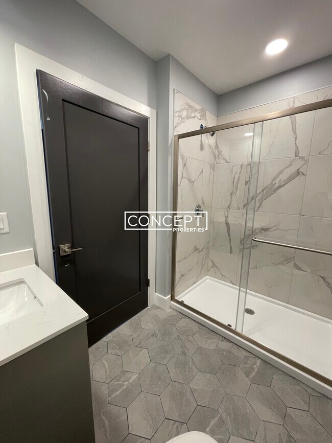 Building Photo - 365 Western Ave