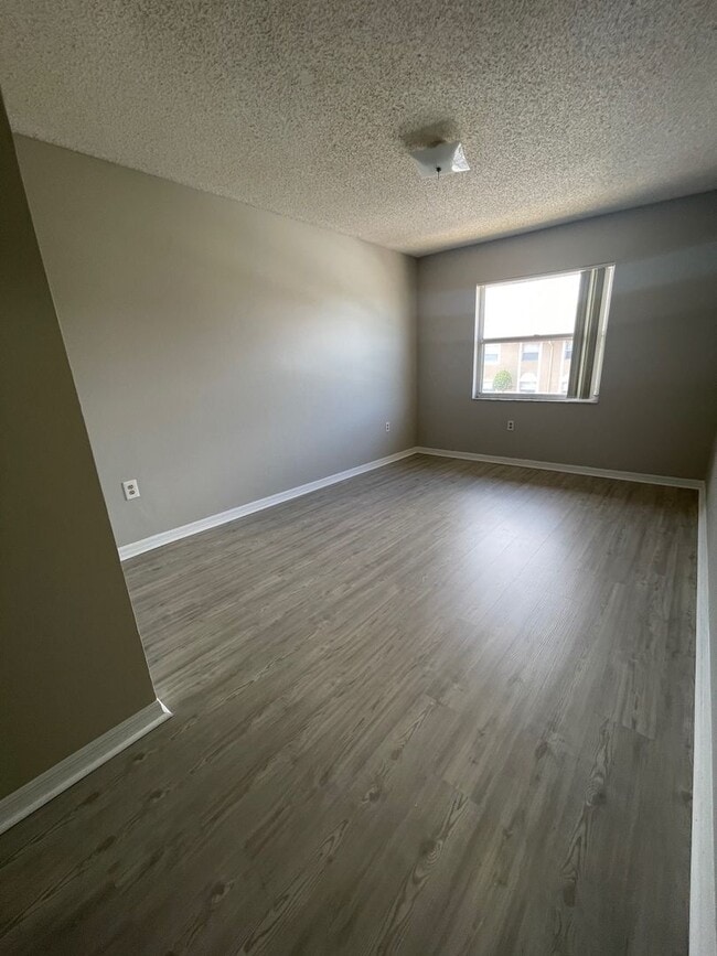 Building Photo - 2 bedroom 2 bathroom in Summer Place, Merritt Island