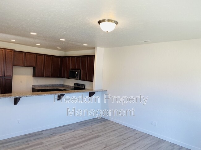 Building Photo - 5553 E Bollo St
