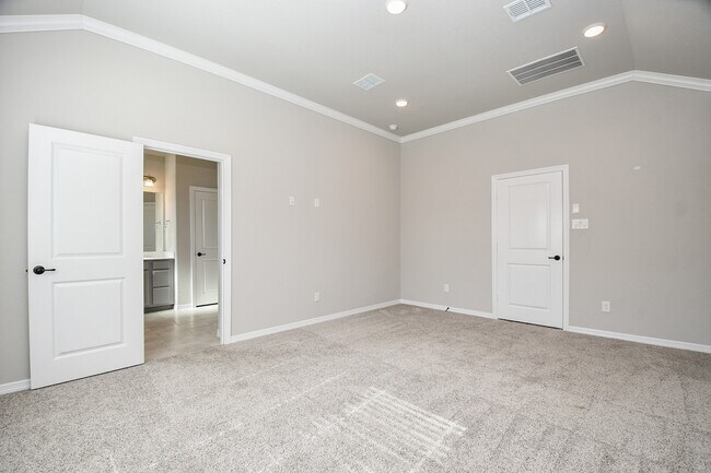 Building Photo - 18331 Pedernales Springs Dr