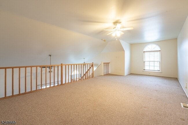 Building Photo - 14 Homestead Ln