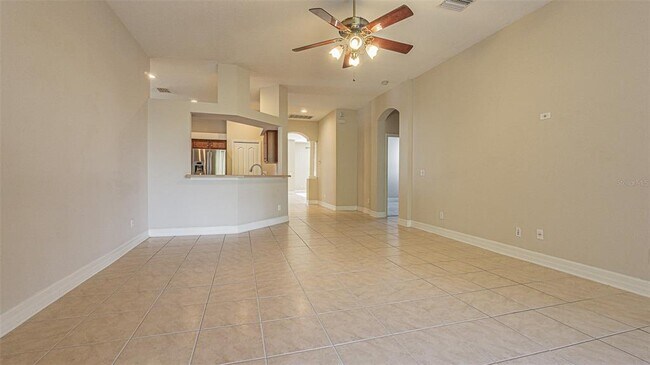 Building Photo - 20002 Heritage Point Dr