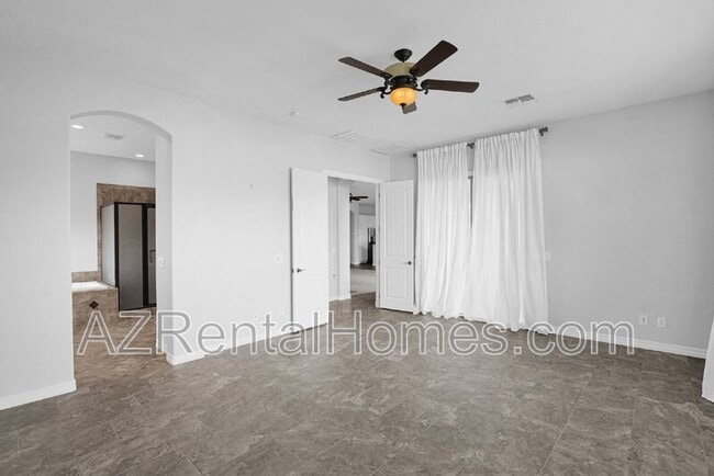 Building Photo - 1492 E Prescott Pl