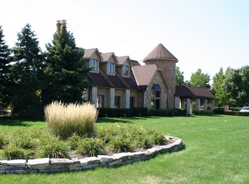 Building Photo - 2160 Hedgerow Road