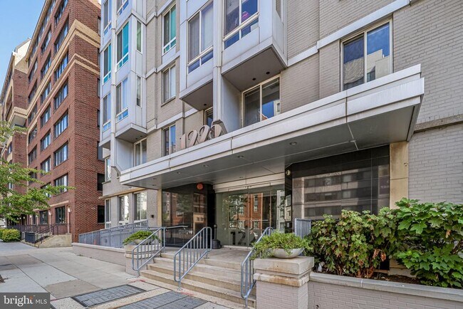Building Photo - 1225 13th St NW