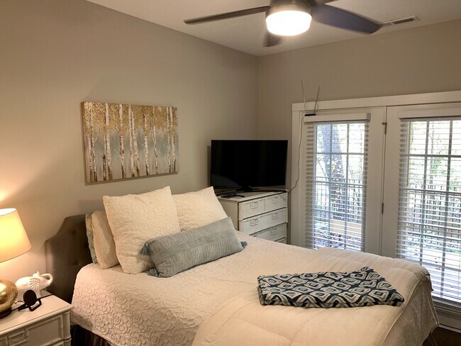 Bottom Floor Bedroom - 2801 Stone Rock Dr