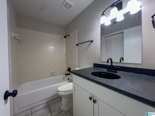 Building Photo - 2417 Eagle Ct