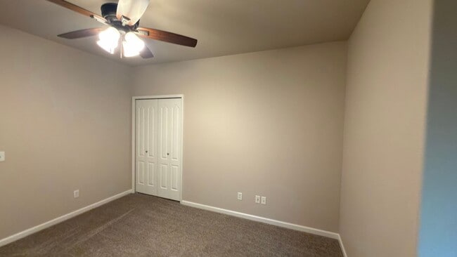 Building Photo - Great Condo in Greeley
