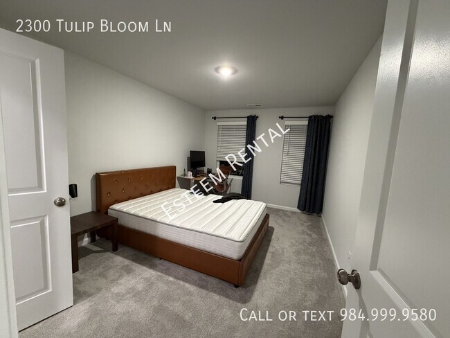 Building Photo - 2300 Tulip Bloom Ln