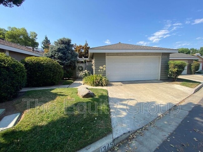 Primary Photo - 1345 E Castleview Dr