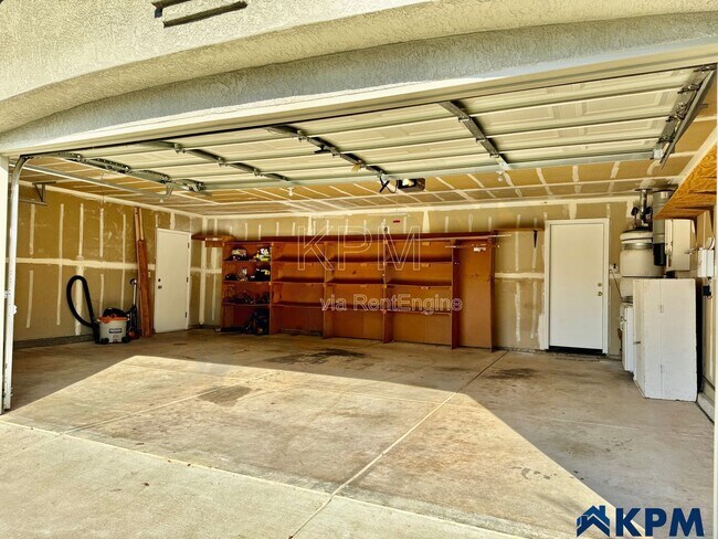 Building Photo - 18515 Monte Vista Dr