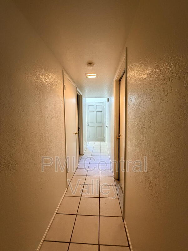 Building Photo - 6222 Porterfield Ct