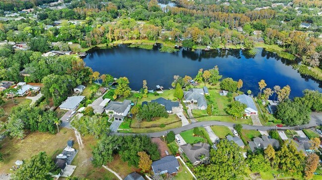 Building Photo - 15912 Willowdale Rd