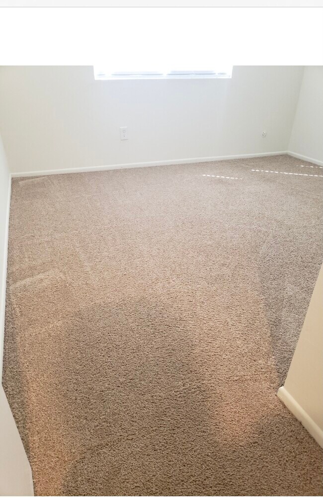 Master Bedroom - 6420 Balboa Blvd