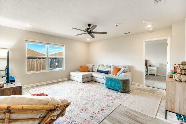 Building Photo - 4385 White Birch Ct