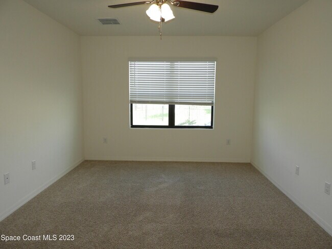 Building Photo - 3782 Coachman Ln SE