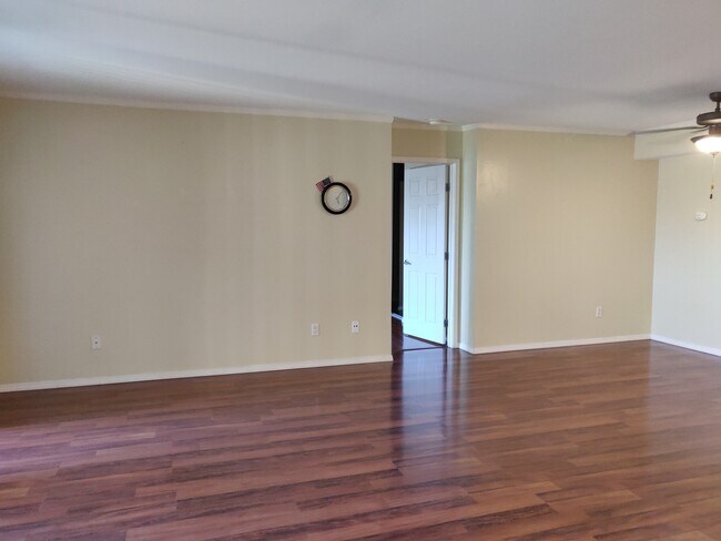 Building Photo - 200 E Alessandro Blvd