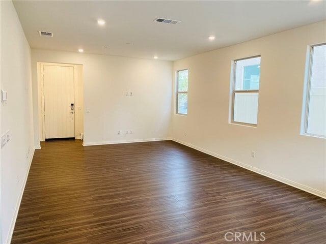 Building Photo - 1449 Laurelwood Dr