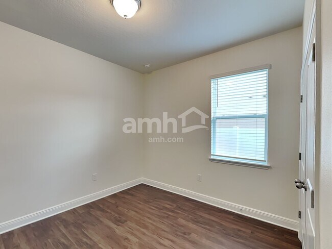 Building Photo - 964 Heavenly Dr