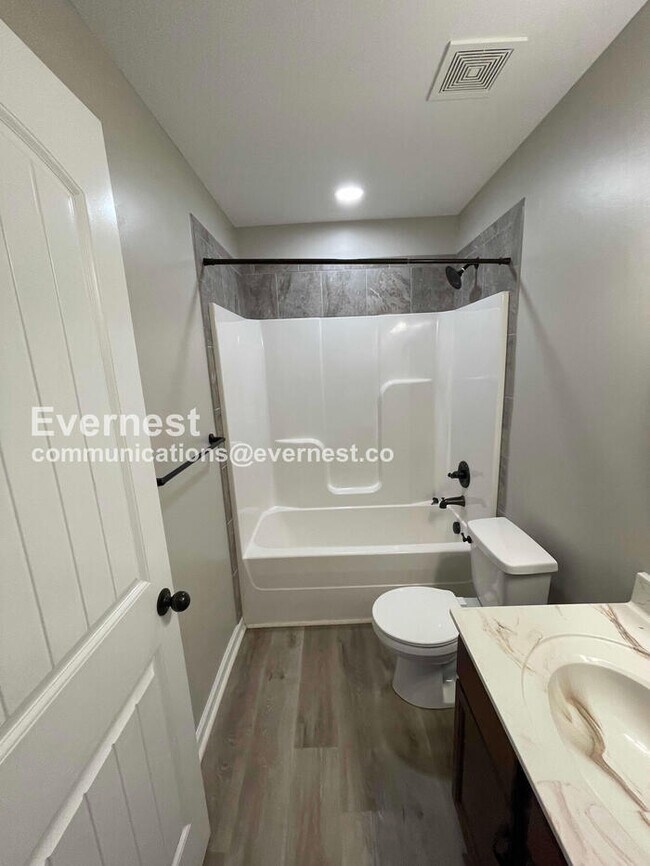 Building Photo - 3393 Wiser Dr