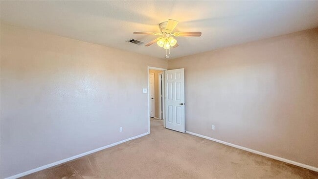 Building Photo - 511 Taurus Dr