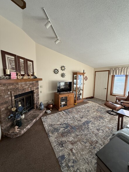 Building Photo - 520 S Kensington Dr