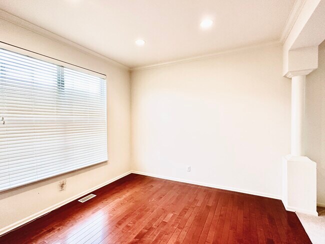 Building Photo - 16207 S St