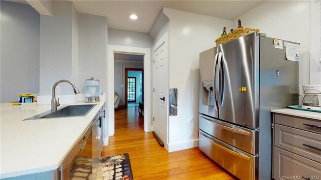 Building Photo - 18 Philip St