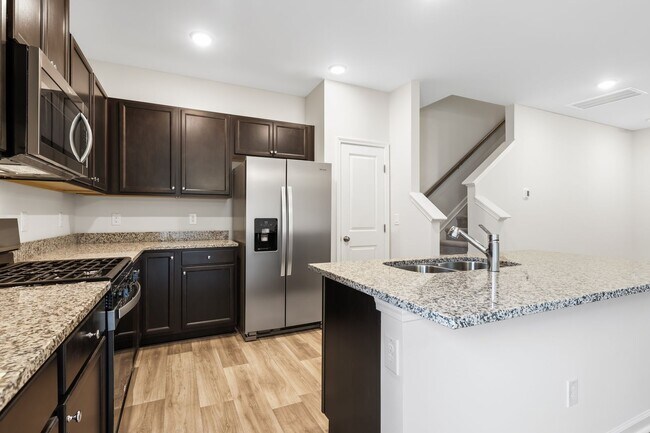 Building Photo - Prime Location! Brand New 3 Bed Townhome