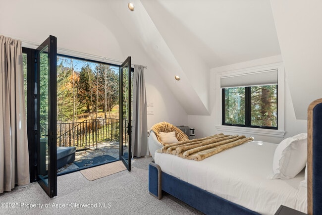 Building Photo - 75 McLain Ct