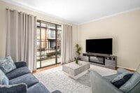 Building Photo - 2475 Underwood St