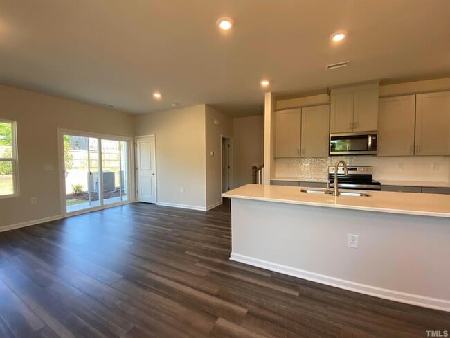 Building Photo - 908 Clearhaven Ln