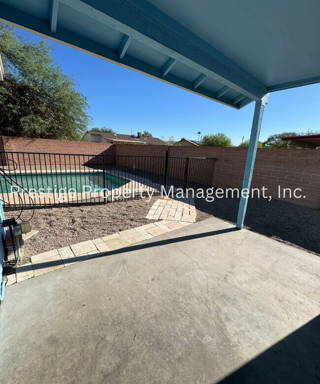 Building Photo - Newly Remodeled Southwest Gem W/ Pool