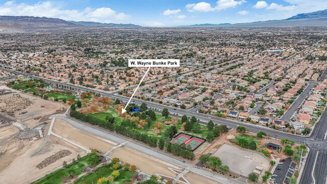 Building Photo - 4319 N Thunder Twice St