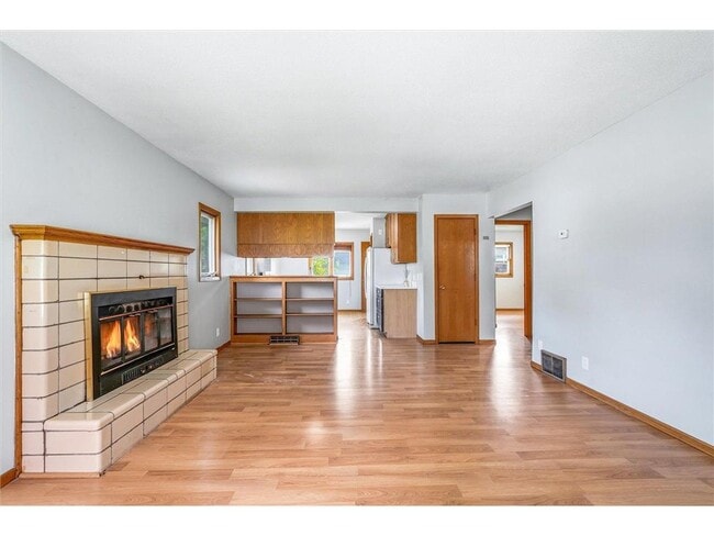 Building Photo - 3110 39th Ave NE