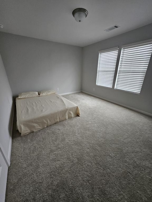 Building Photo - 1290 Jordan Brook Dr