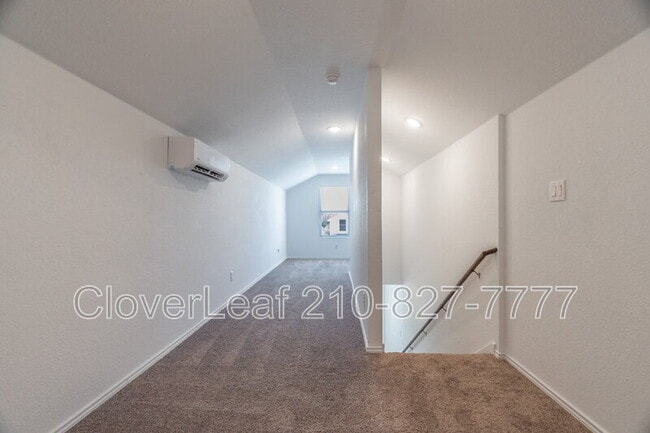 Building Photo - 7044 Elm Cv