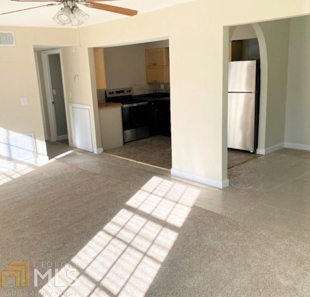 Building Photo - 3105 Colonial Way