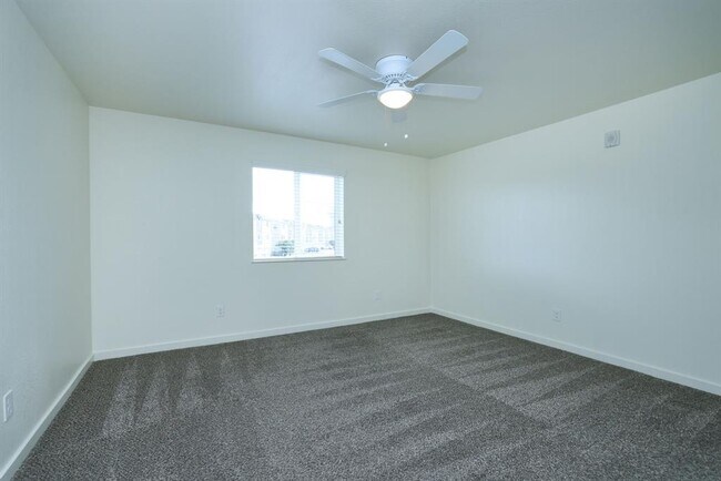 Building Photo - 21155 Gosling Rd