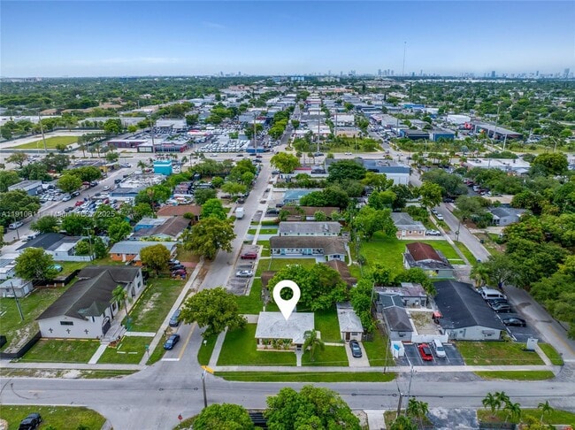 Building Photo - 6044 Funston St