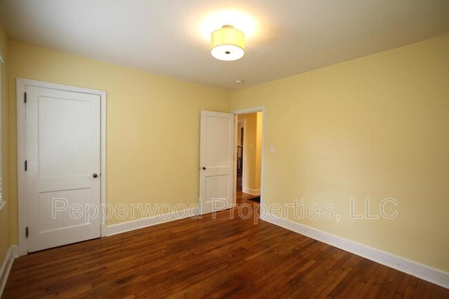 Building Photo - 111 Timothy St