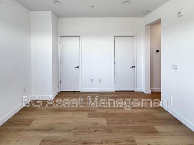 Building Photo - 3909 Wattling St