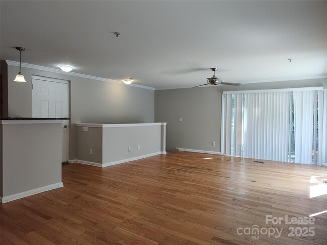 Building Photo - 552 Donatello Avenue